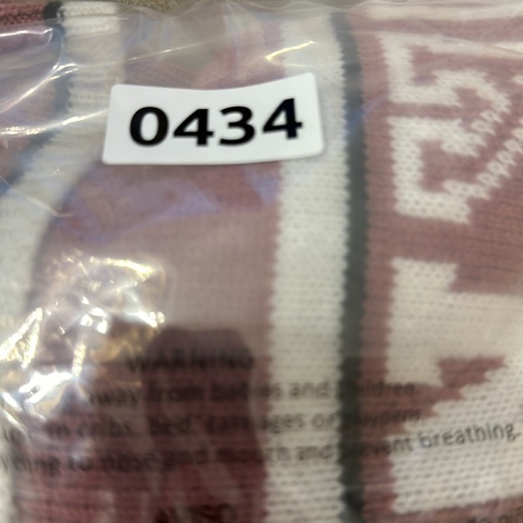 Pink Nation beanie VS fashion show
limited edition - Picture 6 of 6